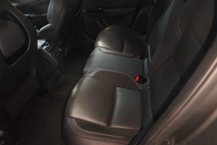 Used Lynk & Co 03 2022 2.0TD DCT JingPro Left Rear Seat