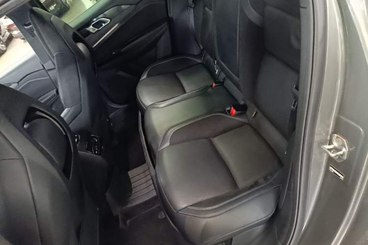Used Lynk & Co 03 2022 2.0TD DCT JingPro Left Rear Seat