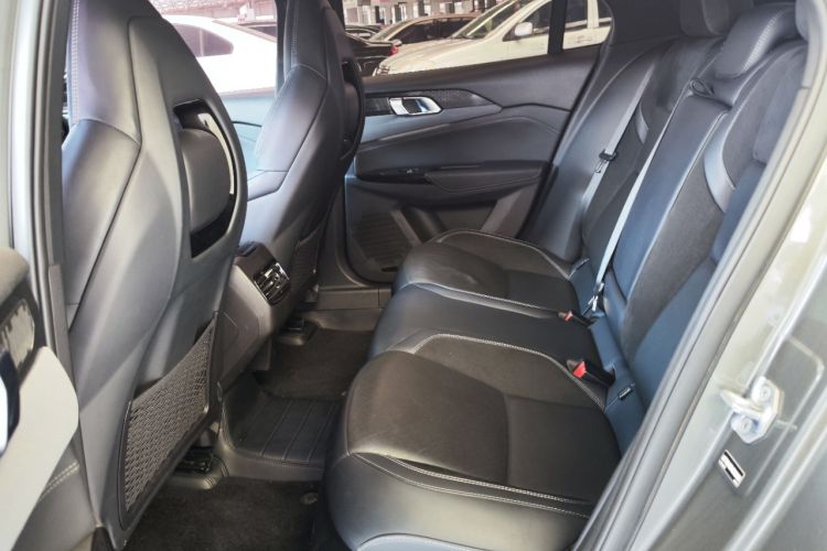 Used Lynk & Co 03 2022 2.0TD DCT JingPro Left Rear Seat