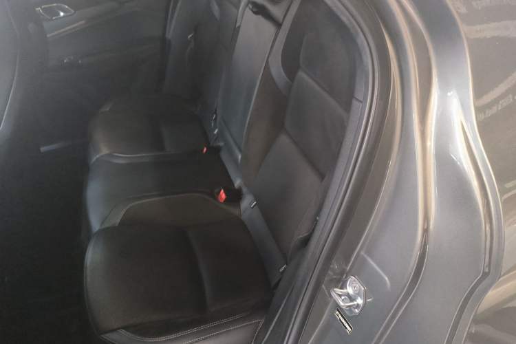 Used Lynk & Co 03 2022 2.0TD DCT JingPro Left Rear Seat