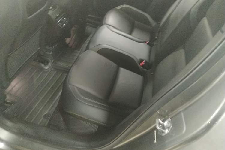 Used Lynk & Co 03 2022 1.5TD DCT JingPro Left Rear Seat
