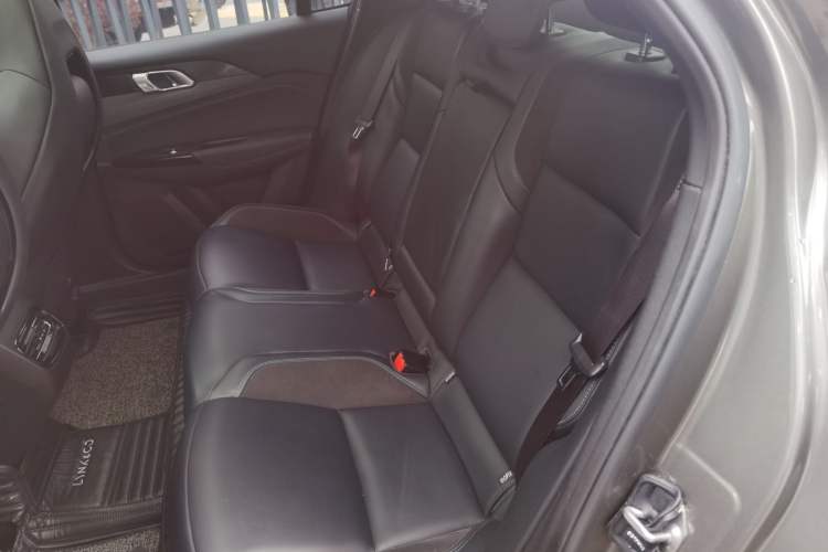 Used Lynk & Co 03 2022 2.0TD DCT GenioPlus Left Rear Seat