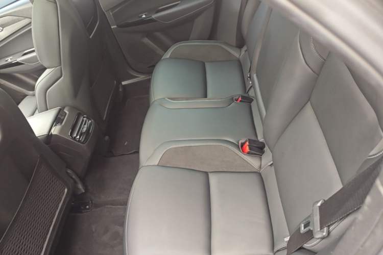 Used Lynk & Co 03 2022 2.0TD DCT GenioPlus Left Rear Seat