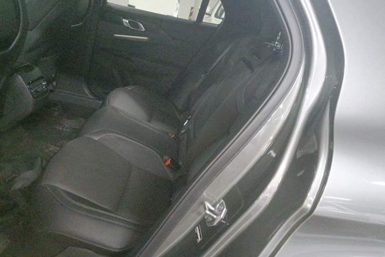 Used Lynk & Co 03 2022 2.0TD DCT JingPro Left Rear Seat