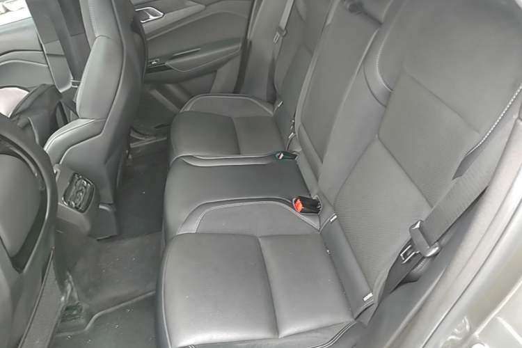 Used Lynk & Co 03 2022 2.0TD DCT JingPro Left Rear Seat