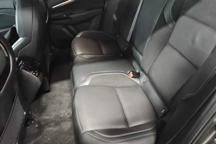 Used Lynk & Co 03 2022 2.0TD DCT JingPro Left Rear Seat