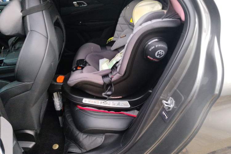 Used Lynk & Co 03 2022 1.5TD DCT JingPro Left Rear Seat