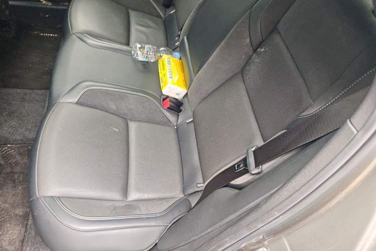 Used Lynk & Co 03 2022 2.0TD DCT JingPro Left Rear Seat