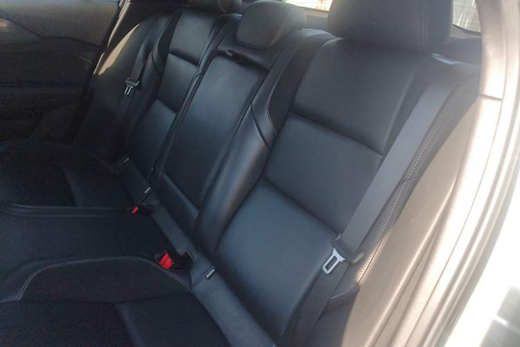 Used Lynk & Co 03 2022 2.0TD DCT GenioPlus Left Rear Seat