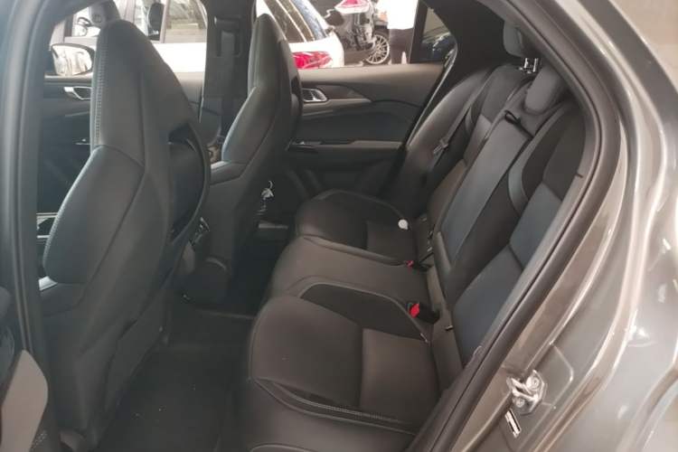 Used Lynk & Co 03 2022 1.5TD DCT JingPro Left Rear Seat