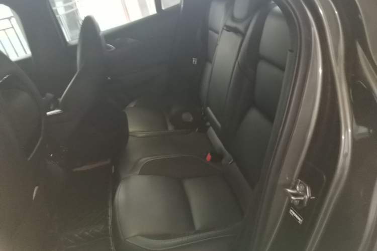 Used Lynk & Co 03 2022 2.0TD DCT GenioPlus Left Rear Seat