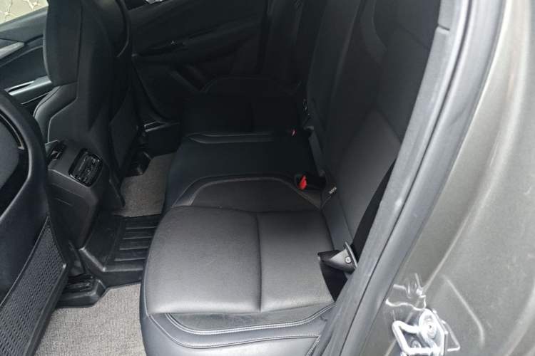 Used Lynk & Co 03 2022 2.0TD DCT JingPro Left Rear Seat