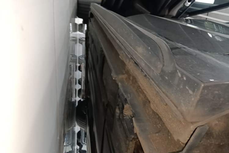 Used Lynk & Co 03 2022 2.0TD DCT GenioPlus Left Side Sill