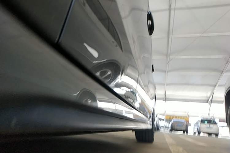 Used Lynk & Co 03 2022 1.5TD DCT JingPro Left Side Sill