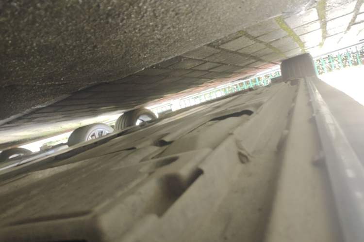 Used Lynk & Co 03 2022 1.5TD DCT JingPro Left Side Sill