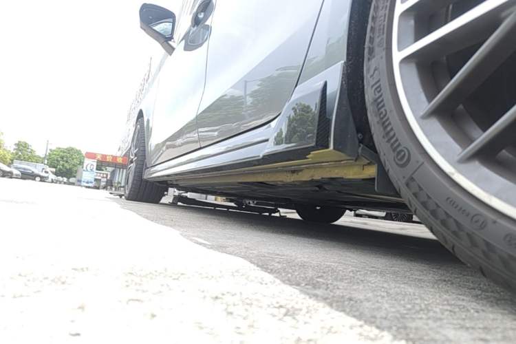 Used Lynk & Co 03 2022 03+ 2.0TD Automatic Performance Package Left Side Sill