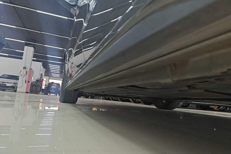 Used Lynk & Co 03 2022 2.0TD DCT JingPro Left Side Sill