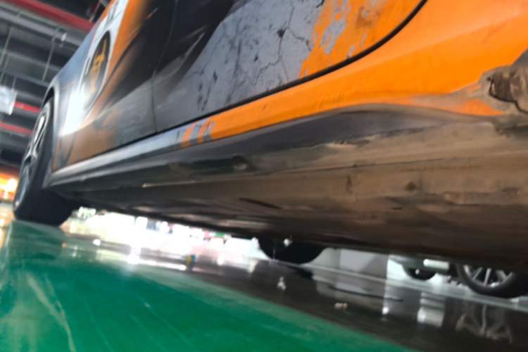 Used Lynk & Co 03 2022 1.5TD DCT JingPro Left Side Sill