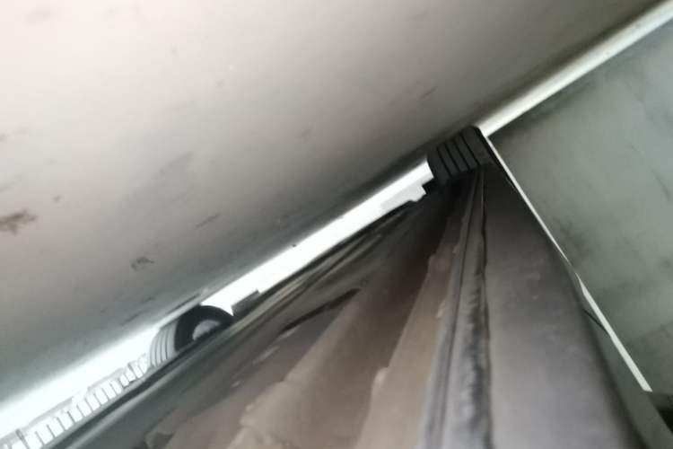 Used Lynk & Co 03 2022 2.0TD DCT GenioPlus Left Side Sill