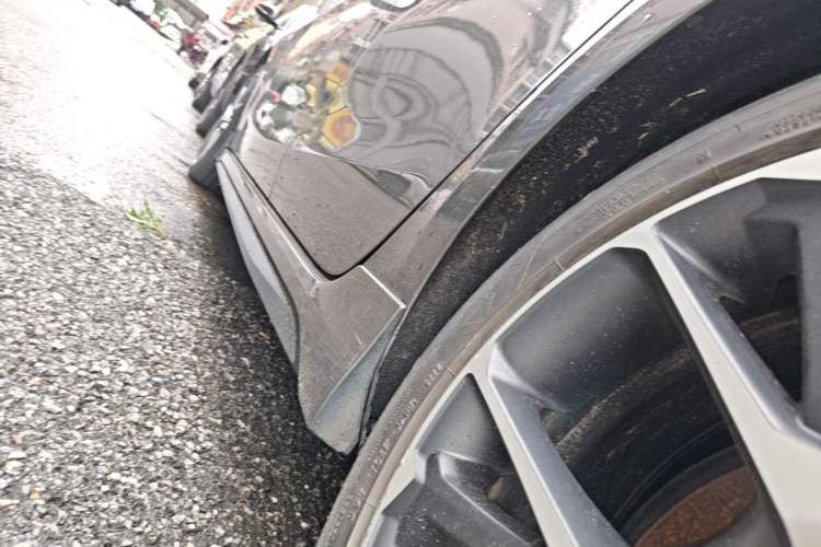 Used Lynk & Co 03 2022 2.0TD DCT JingPro Left Side Sill