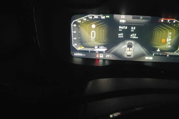 Used Lynk & Co 03 2022 1.5TD DCT JingPro Odometer Close Up