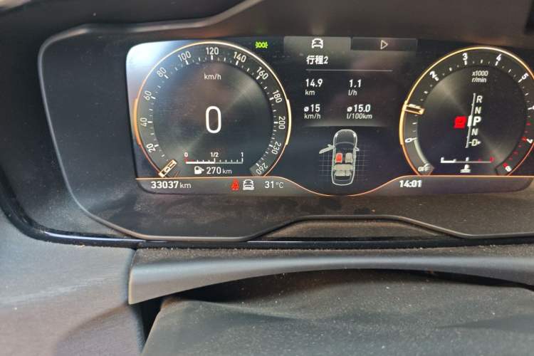 Used Lynk & Co 03 2022 1.5TD DCT JingPro Odometer Close Up