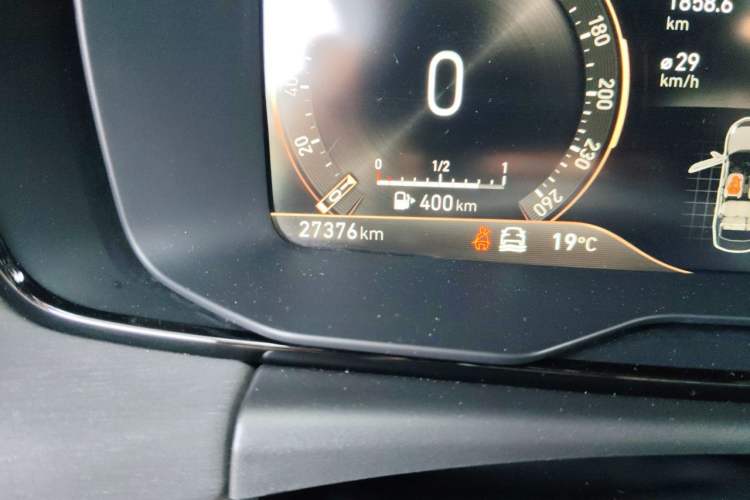 Used Lynk & Co 03 2022 1.5TD DCT JingPlus Odometer Close Up