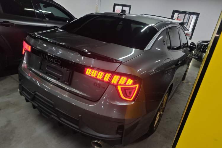 Used Lynk & Co 03 2022 2.0TD DCT JingPro Rear Right 45 Deg