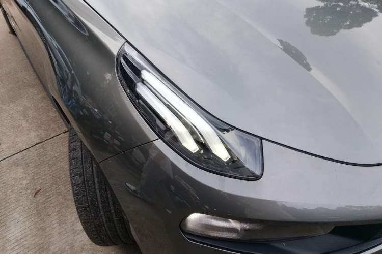 Used Lynk & Co 03 2022 1.5TD DCT JingPro Right Front Headlight