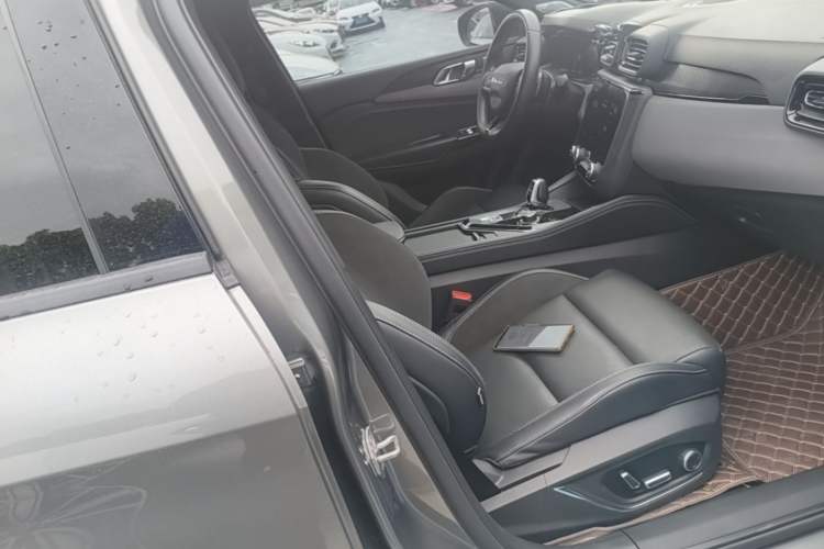 Used Lynk & Co 03 2022 1.5TD DCT JingPro Right Front Seat
