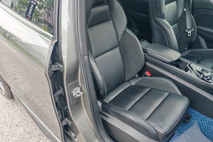 Used Lynk & Co 03 2022 1.5TD DCT JingPlus Right Front Seat