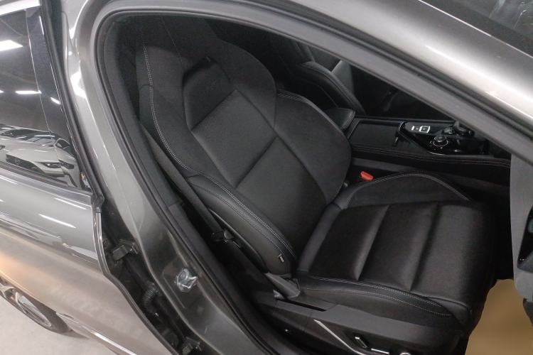 Used Lynk & Co 03 2022 2.0TD DCT JingPro Right Front Seat