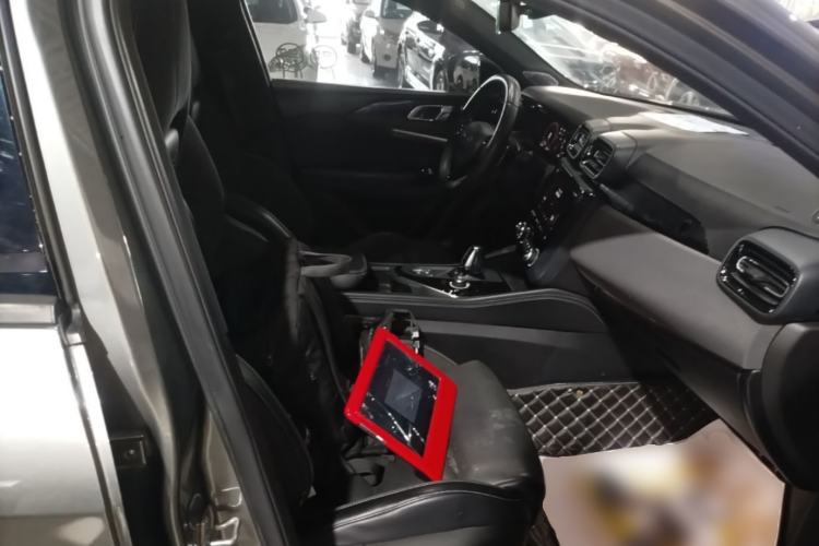Used Lynk & Co 03 2022 2.0TD DCT JingPro Right Front Seat