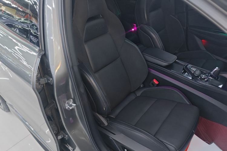 Used Lynk & Co 03 2022 1.5TD DCT JingPro Right Front Seat