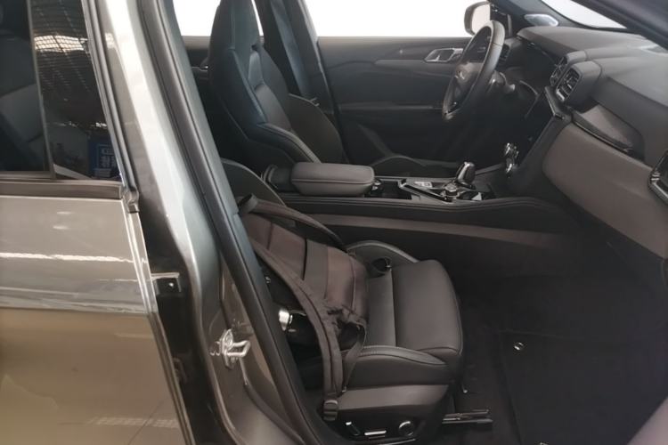 Used Lynk & Co 03 2022 1.5TD DCT JingPro Right Front Seat