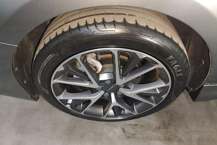 Used Lynk & Co 03 2022 1.5TD DCT JingPro Right Rear Wheel Hub