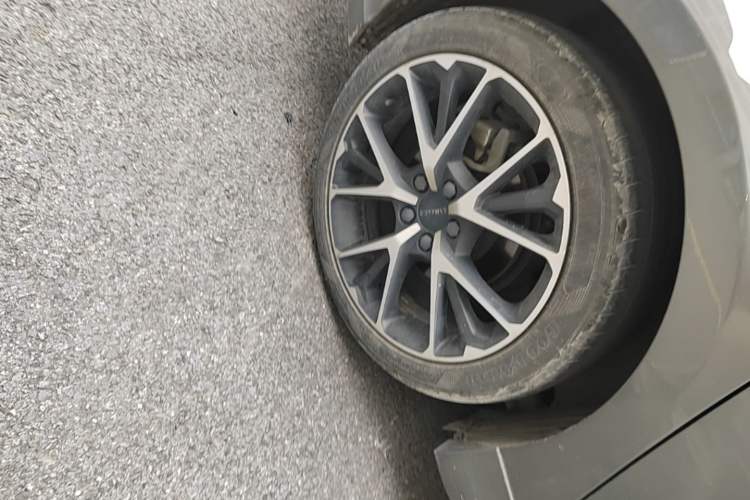Used Lynk & Co 03 2022 2.0TD DCT JingPro Right Rear Wheel Hub