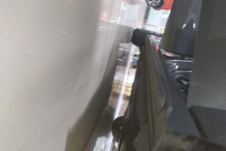 Used Lynk & Co 03 2022 1.5TD DCT JingPro Right Side Sill