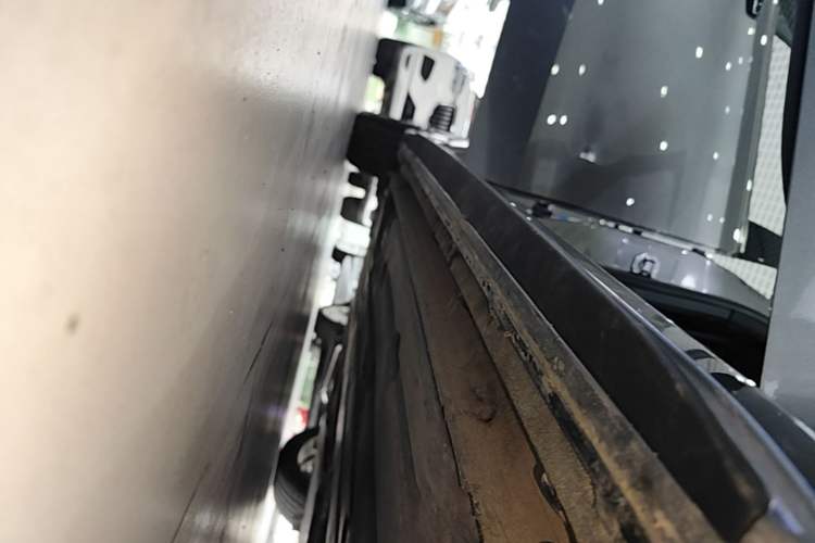 Used Lynk & Co 03 2022 2.0TD DCT JingPro Right Side Sill