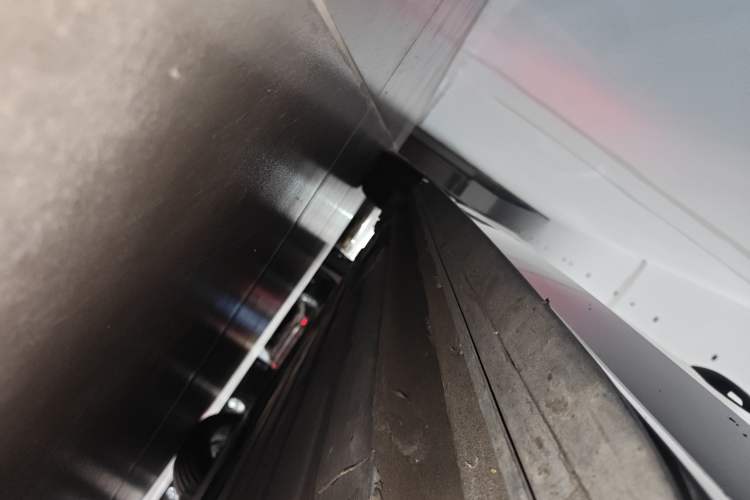 Used Lynk & Co 03 2022 2.0TD DCT JingPro Right Side Sill