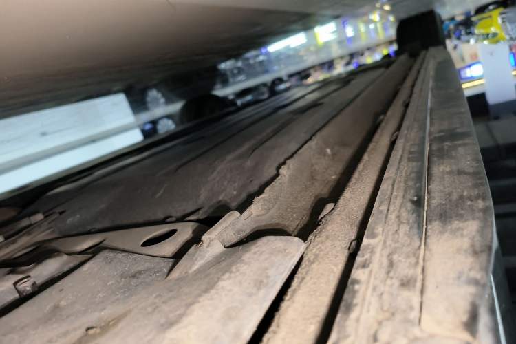 Used Lynk & Co 03 2022 1.5TD DCT JingPlus Right Side Sill