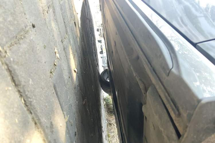 Used Lynk & Co 03 2022 1.5TD DCT JingPro Right Side Sill