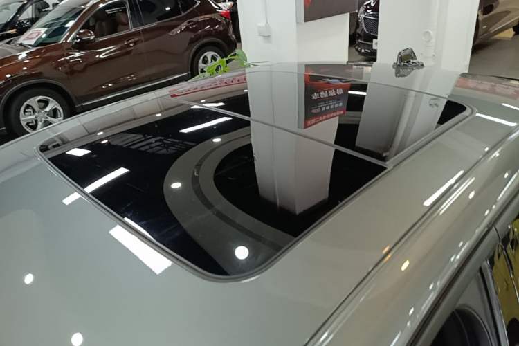Used Lynk & Co 03 2022 2.0TD DCT JingPro Roof