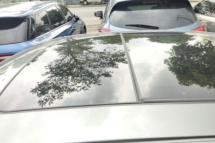 Used Lynk & Co 03 2022 1.5TD DCT JingPro Roof