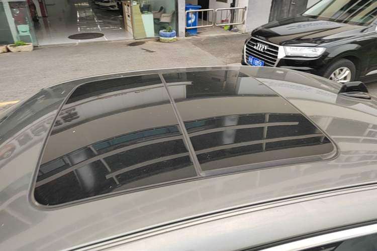 Used Lynk & Co 03 2022 2.0TD DCT JingPro Roof