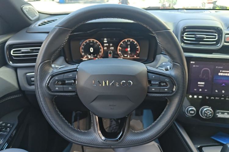 Used Lynk & Co 03 2022 2.0TD DCT JingPro Steering Wheel