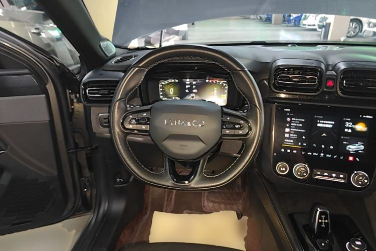 Used Lynk & Co 03 2022 1.5TD DCT JingPro Steering Wheel
