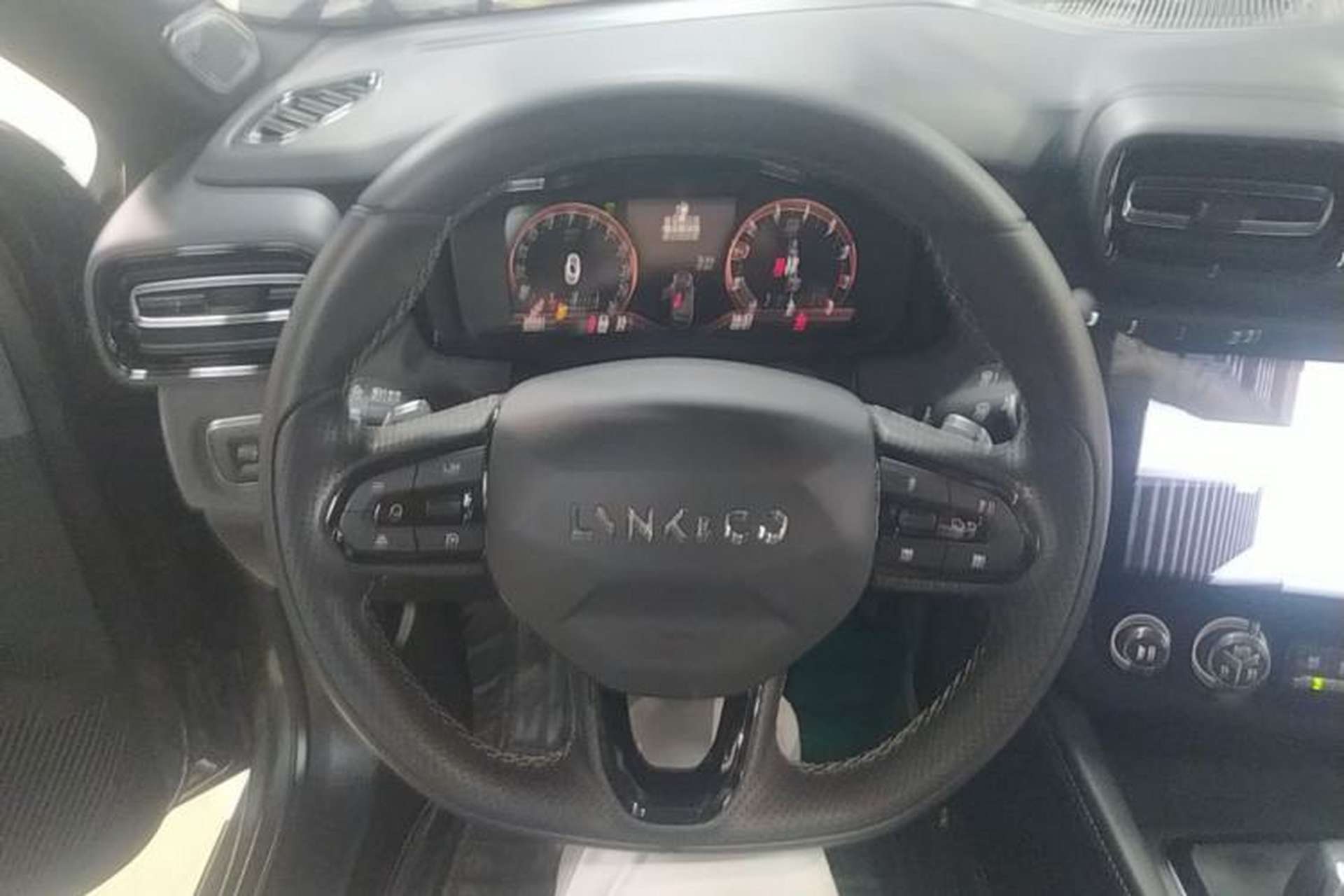 Used Lynk & Co 03 2022 1.5TD DCT JingPro Steering Wheel
