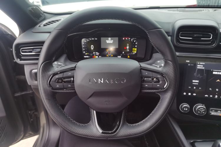 Used Lynk & Co 03 2022 2.0TD DCT GenioPlus Steering Wheel