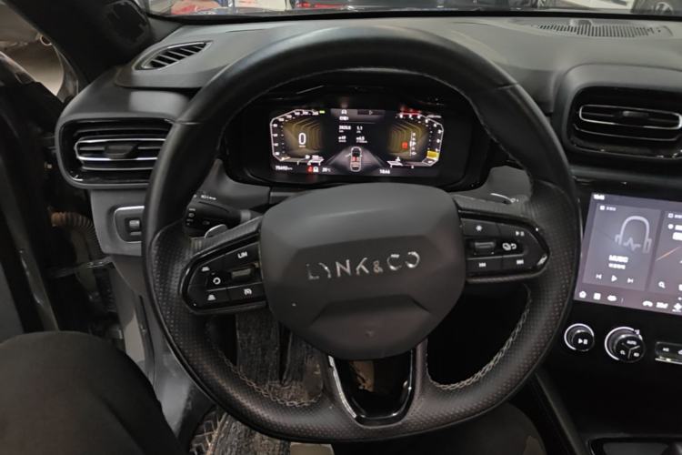 Used Lynk & Co 03 2022 2.0TD DCT GenioPlus Steering Wheel